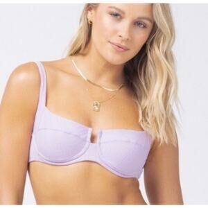 L*SPACE Camellia Bikini Top Size Small Peony Lavender Lilac Purple Textured Swim